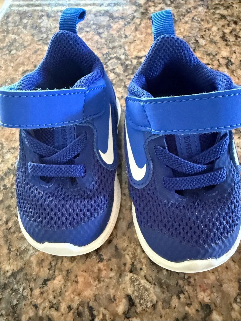 Nike Toddler Royal Blue Mesh Hook-and-Loop Sneakers